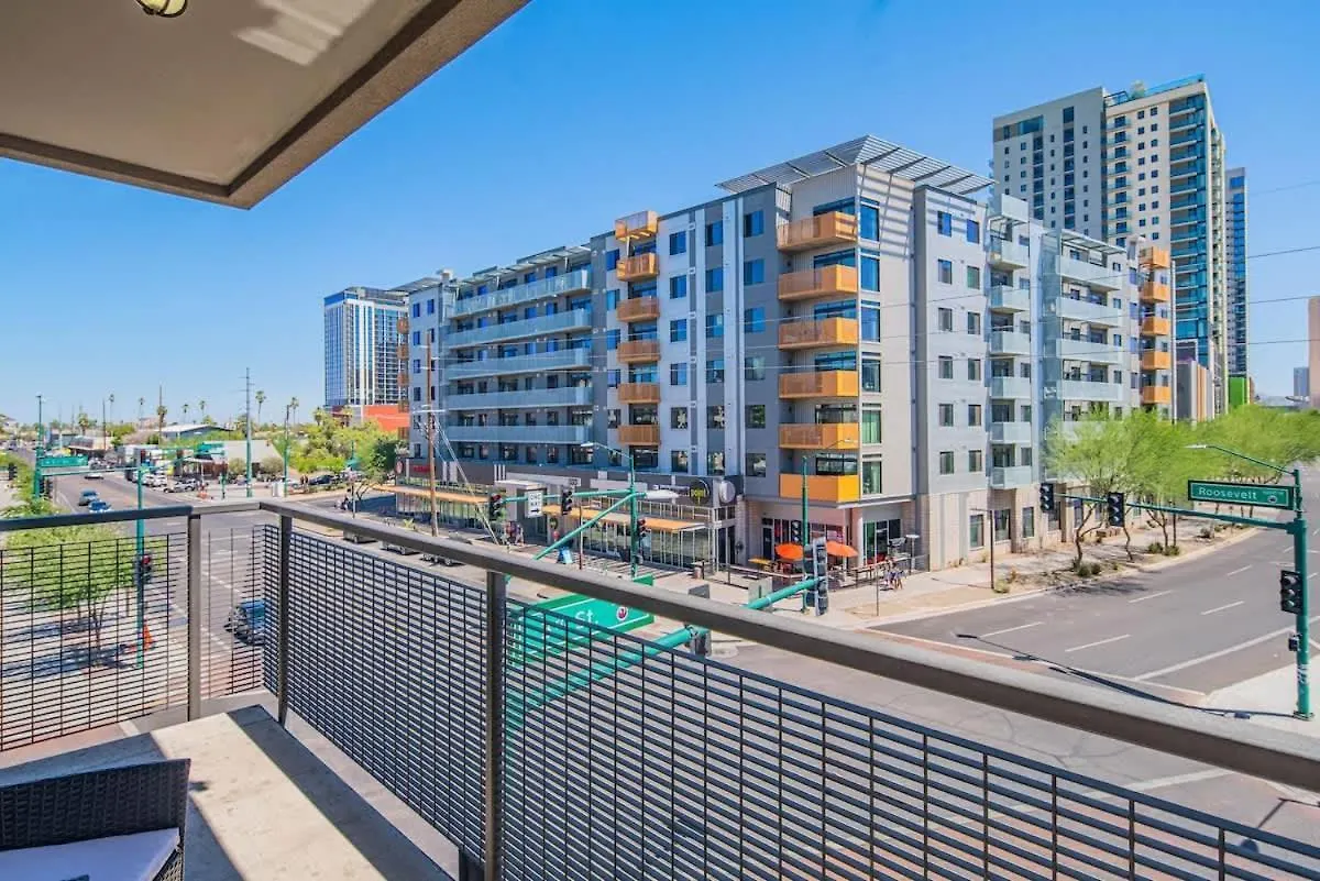 フェニックスUnique 1Bd - Dt Phx - Parking, Gym, Pool - Sleeps 6アパートメント フェニックス